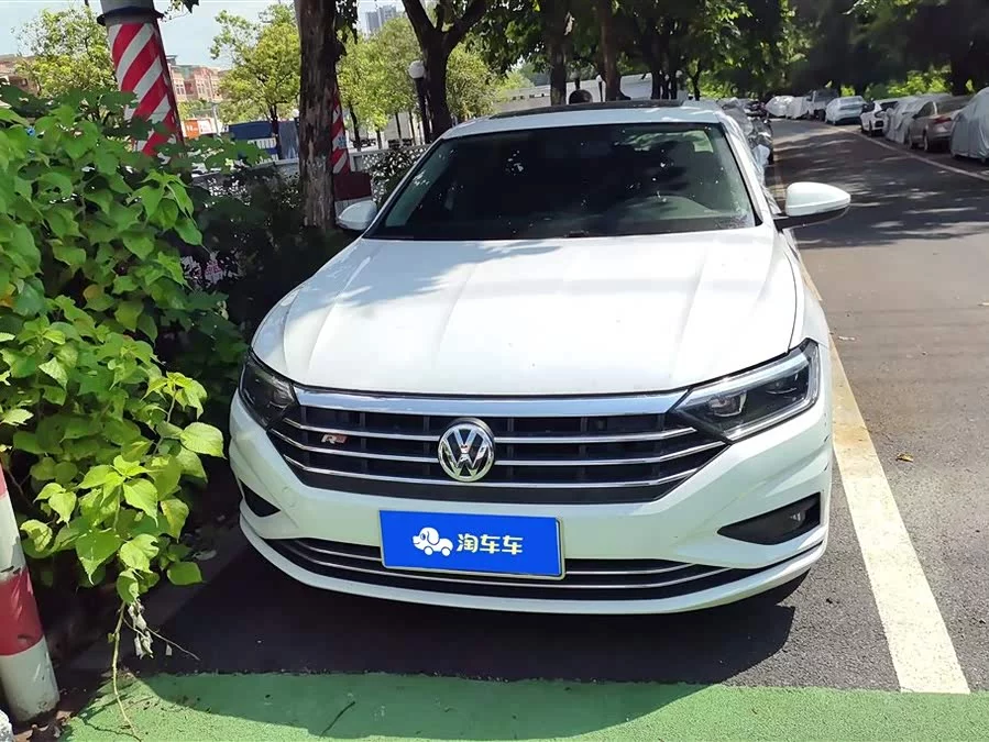 Volkswagen Sagitar