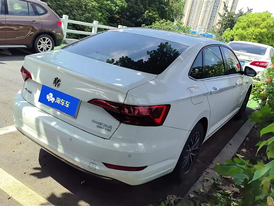 Volkswagen Sagitar