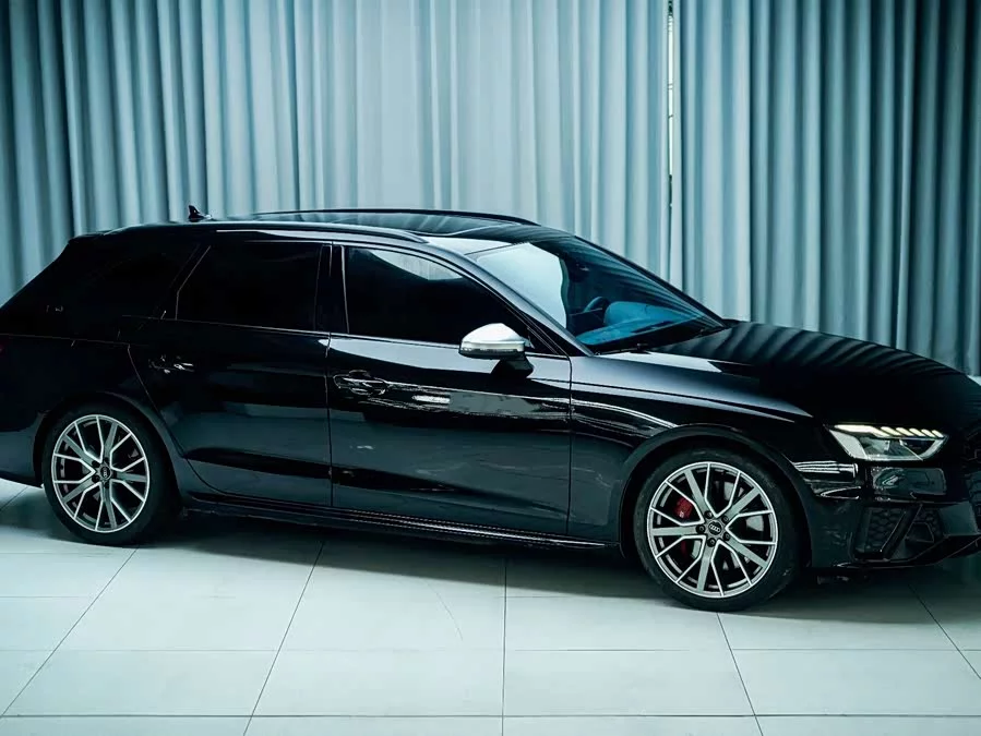 Audi S4