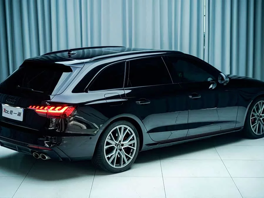 Audi S4
