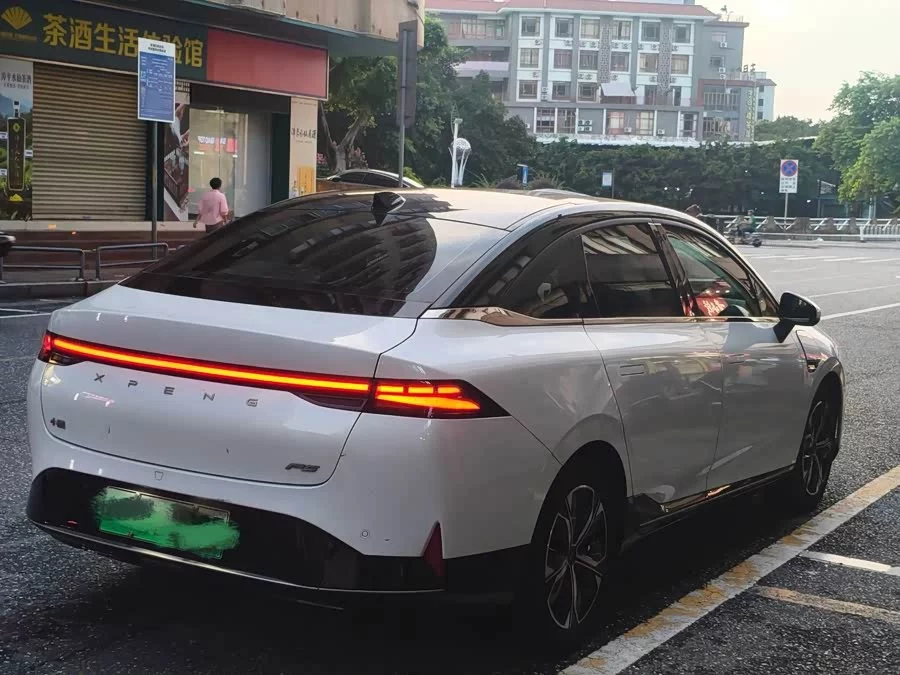 Xpeng P5