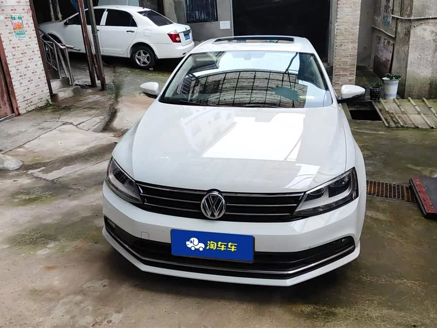 Volkswagen Sagitar
