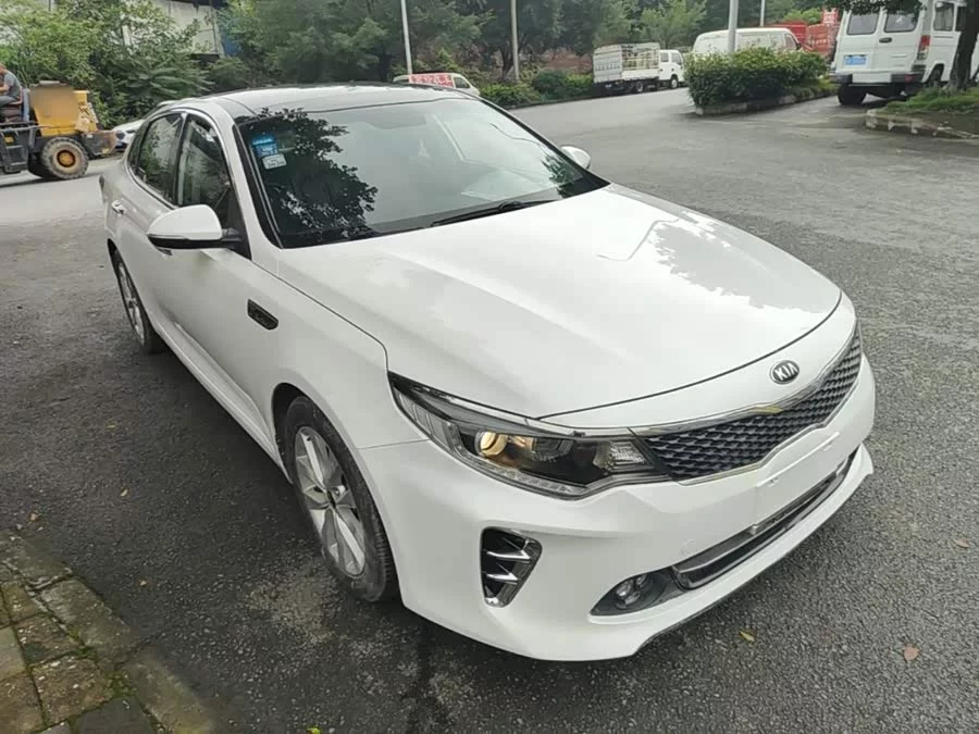 Kia K5