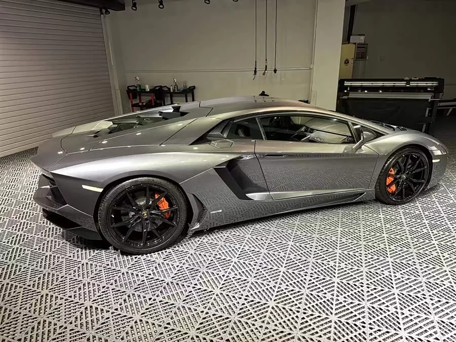 Lamborghini Aventador