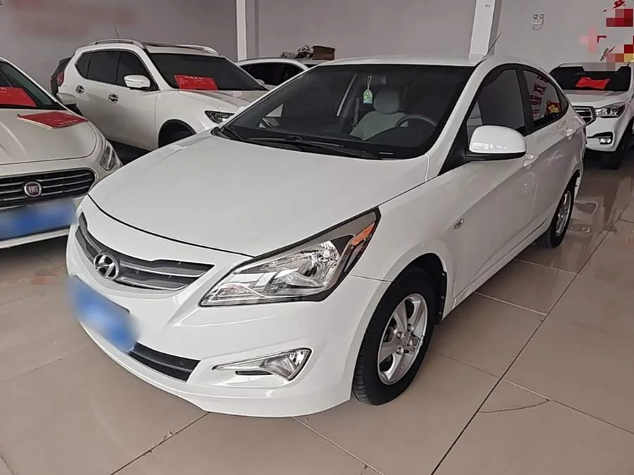 Hyundai Rena