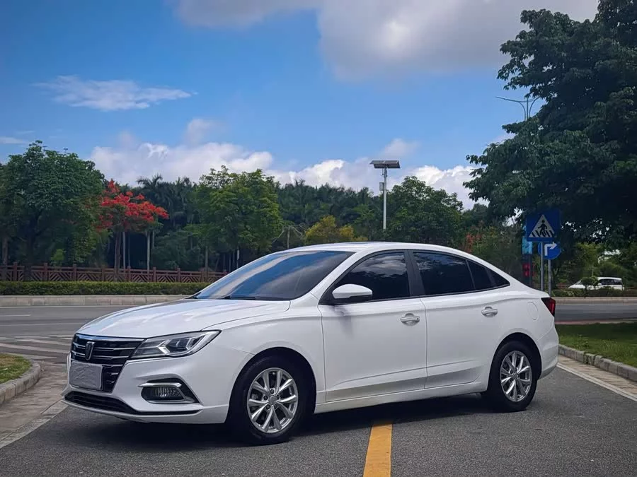 Roewe i5