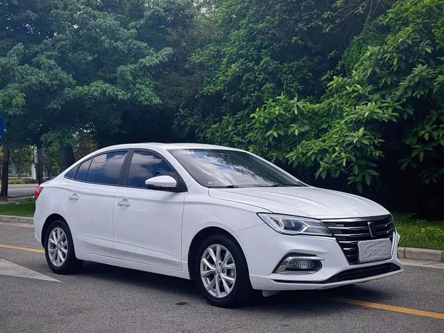 Roewe i5