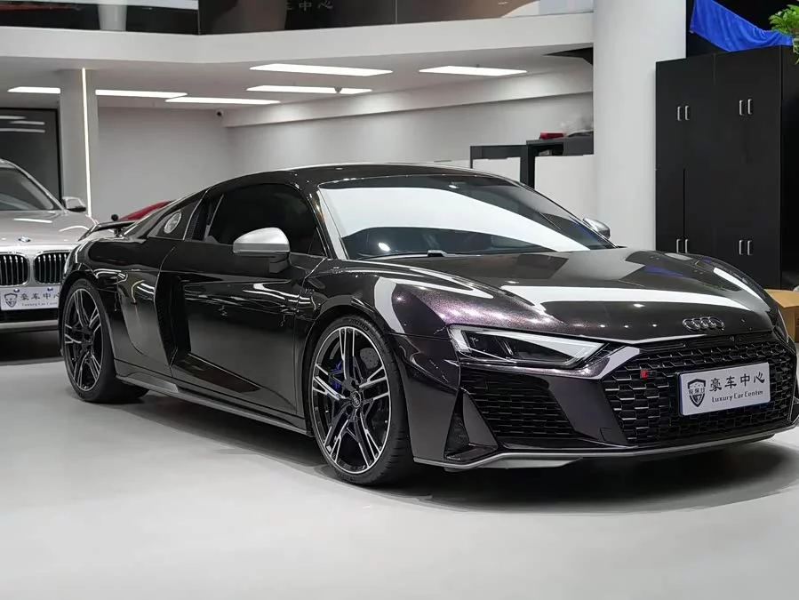Audi R8