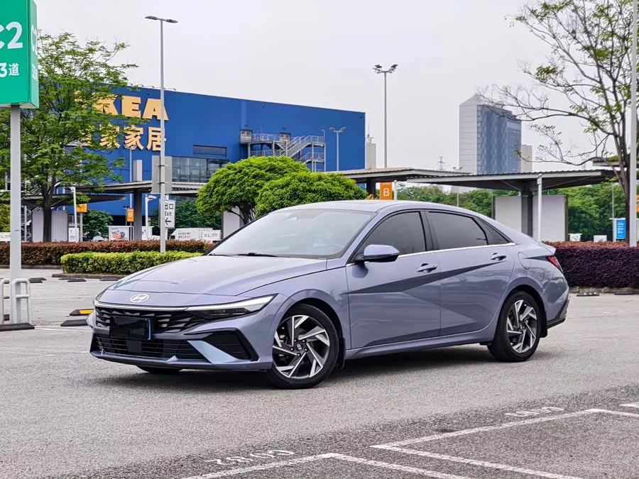 Hyundai Elantra