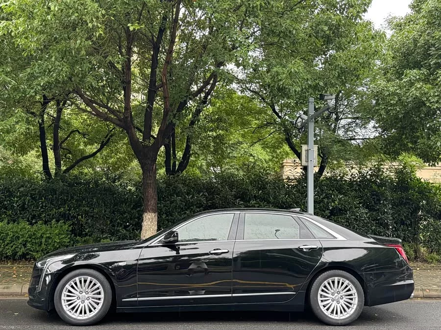 Cadillac CT6