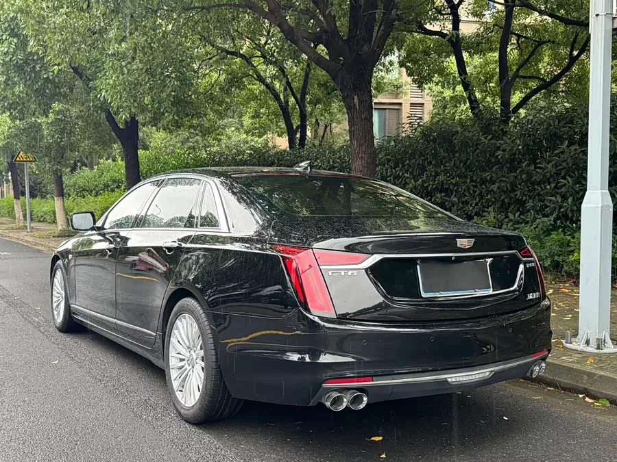 Cadillac CT6