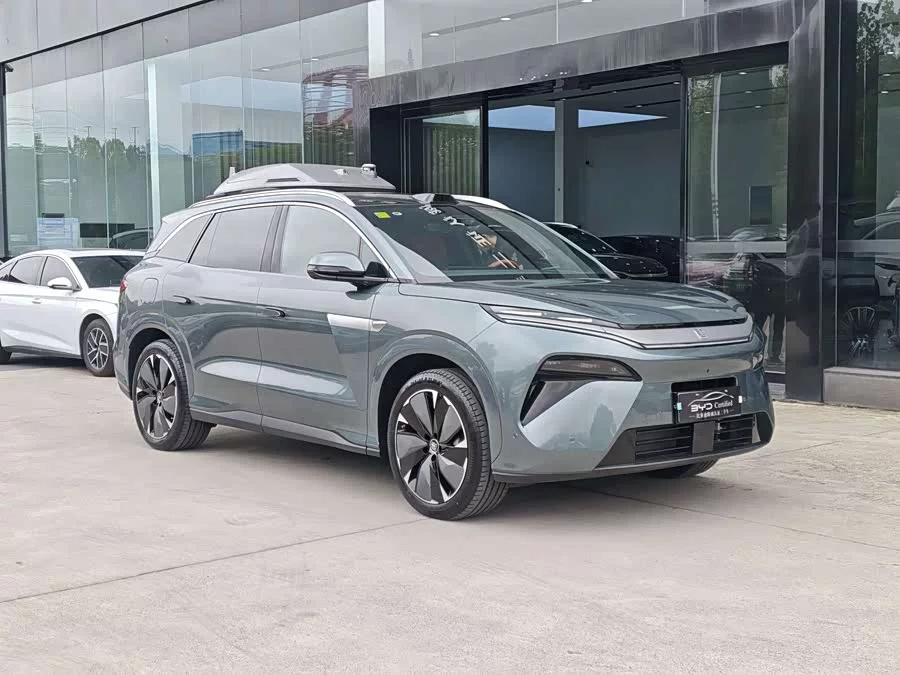 BYD Tang L