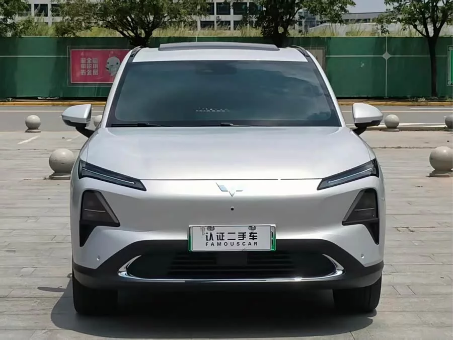 Wuling Starlight S