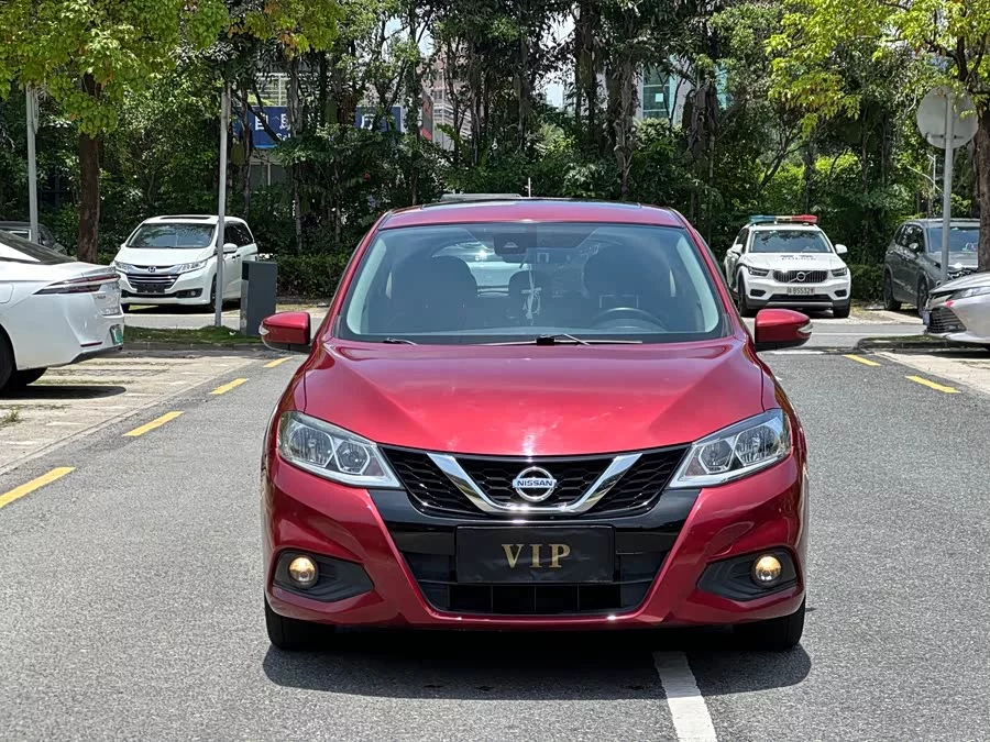 Nissan Tiida