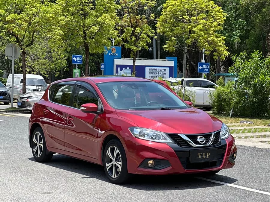 Nissan Tiida