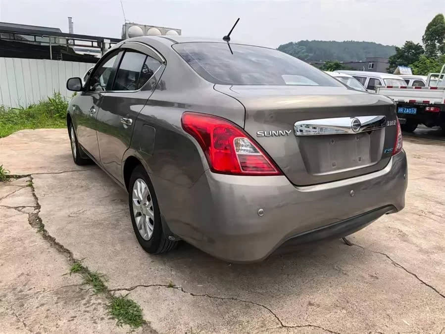 Nissan Sunny