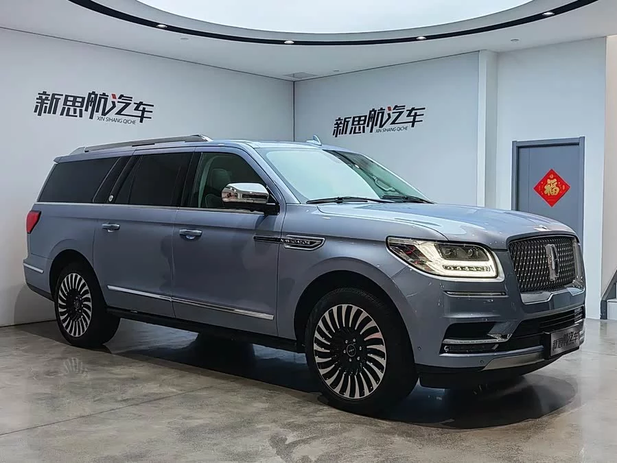 Lincoln Navigator