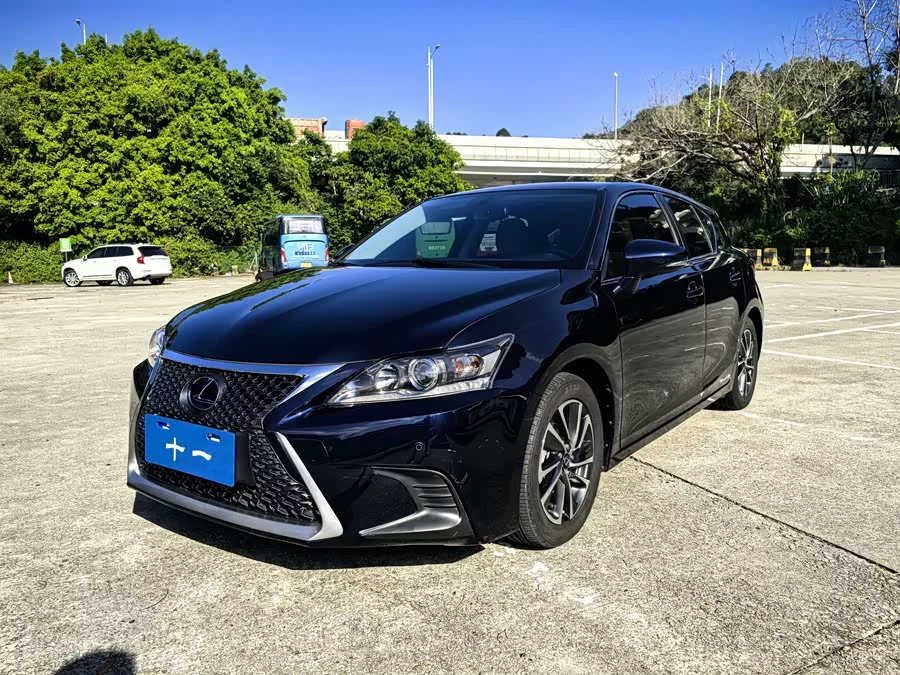 Lexus CT