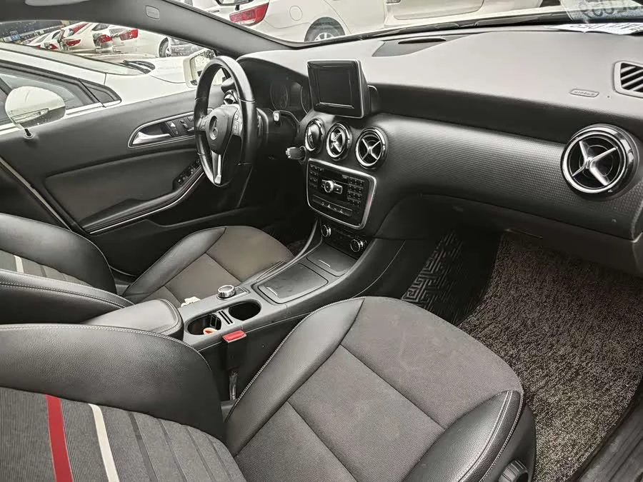 Mercedes-Benz Grade A