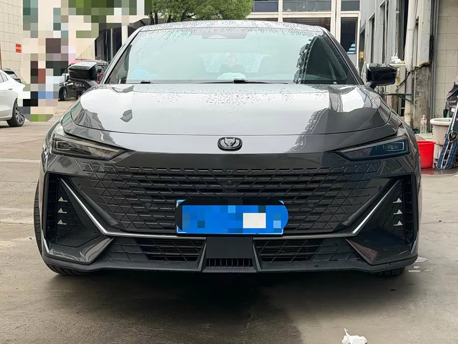 Changan UNI-V