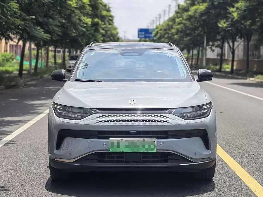 Leapmotor C11