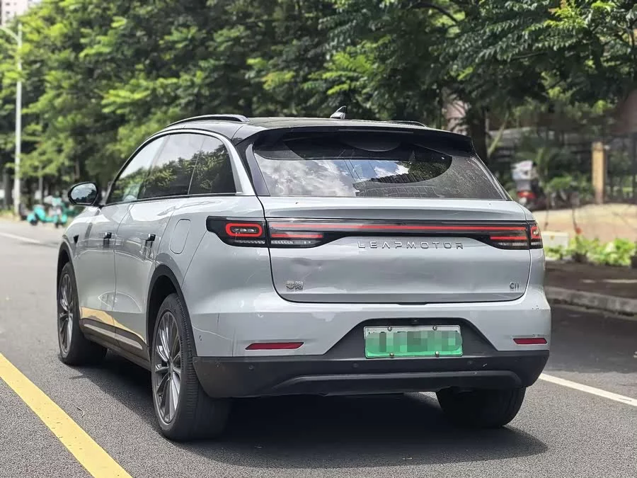 Leapmotor C11