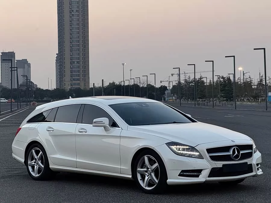 Mercedes Benz CLS