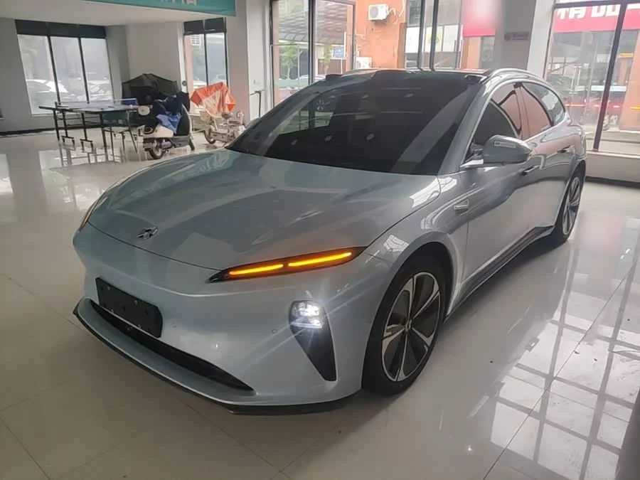 NIO ET5T