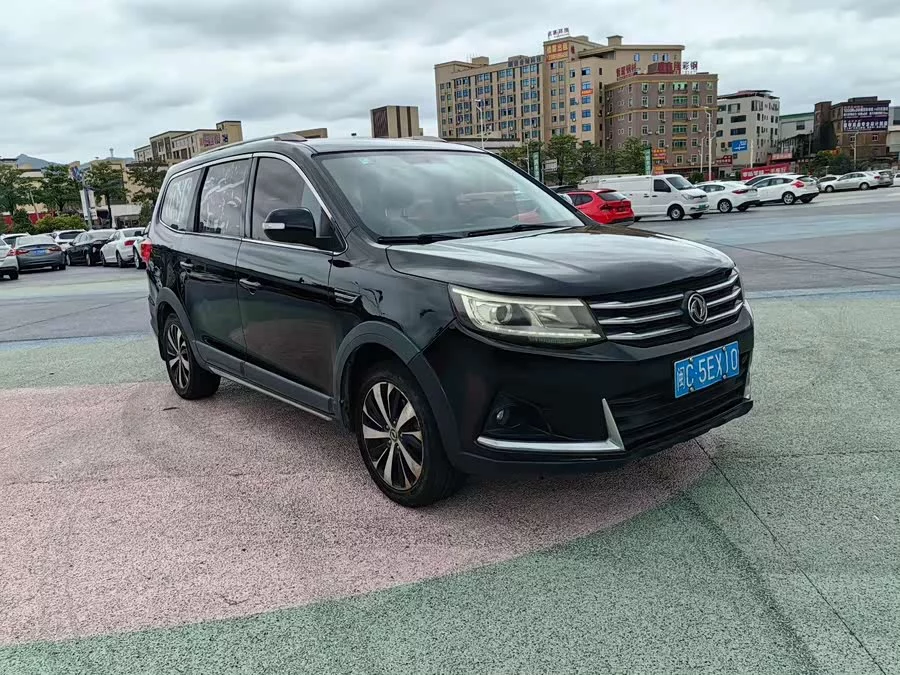 Dongfeng Jingyi X6