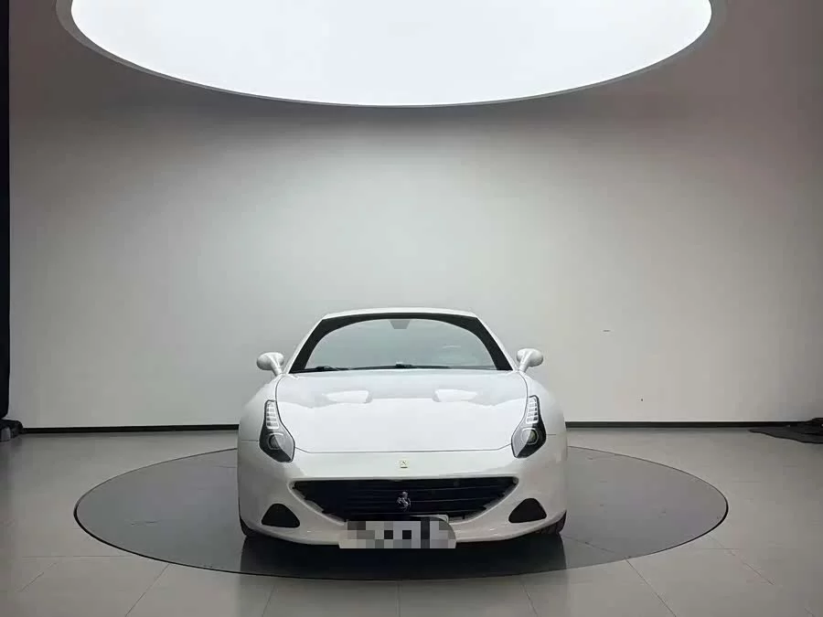 Ferrari California T