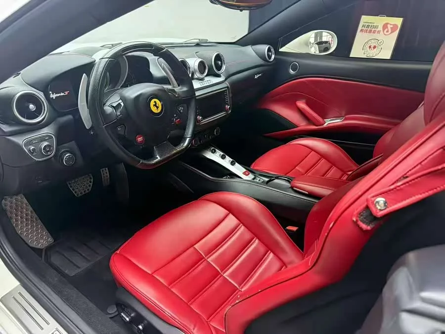 Ferrari California T