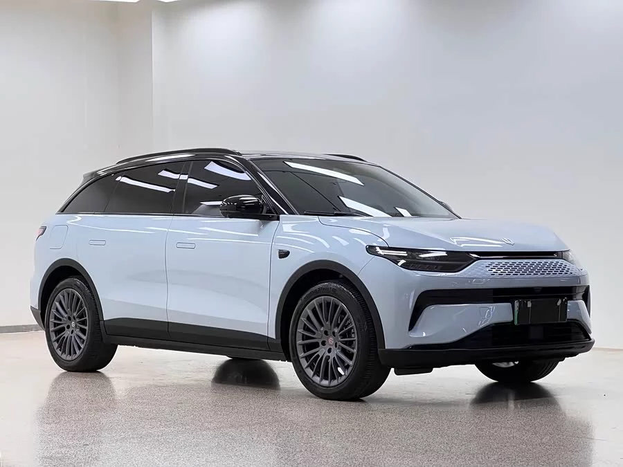 Leapmotor C11
