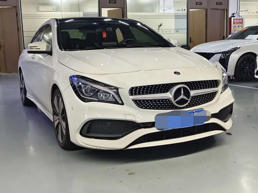 Mercedes-Benz CLA
