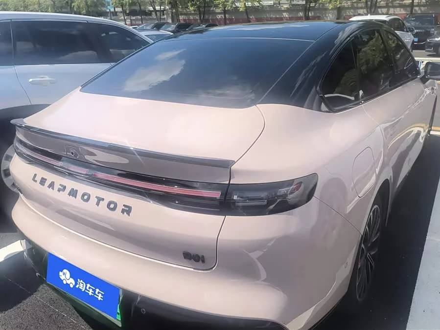 Leapmotor B01