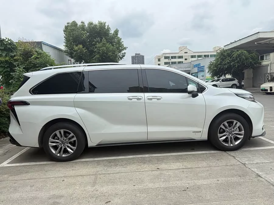 Toyota SIENNA