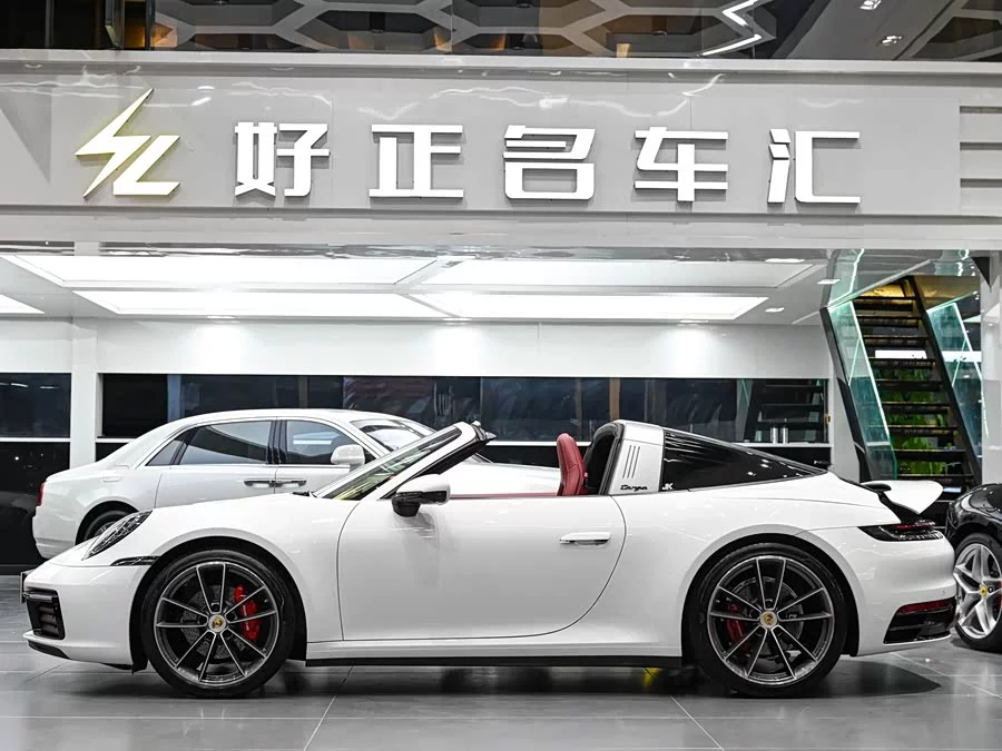 Porsche 911