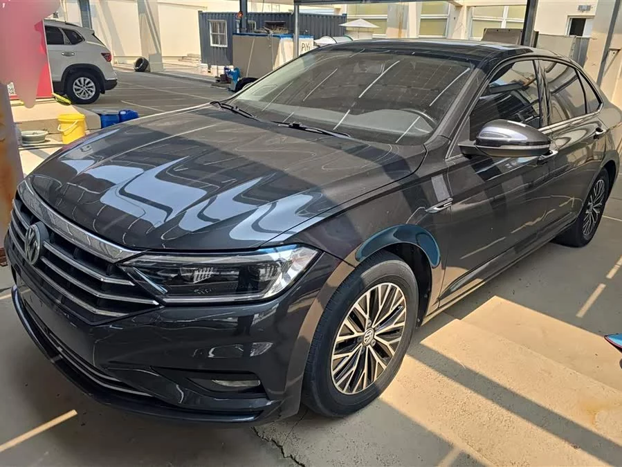 Volkswagen Sagitar