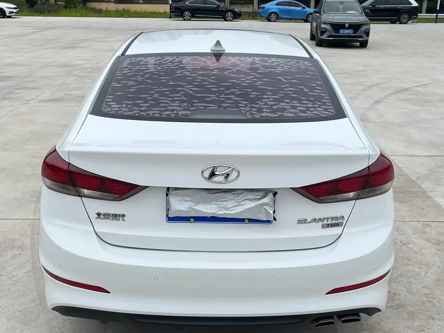 Hyundai elantra