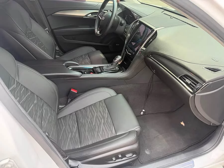 Cadillac ATS-L