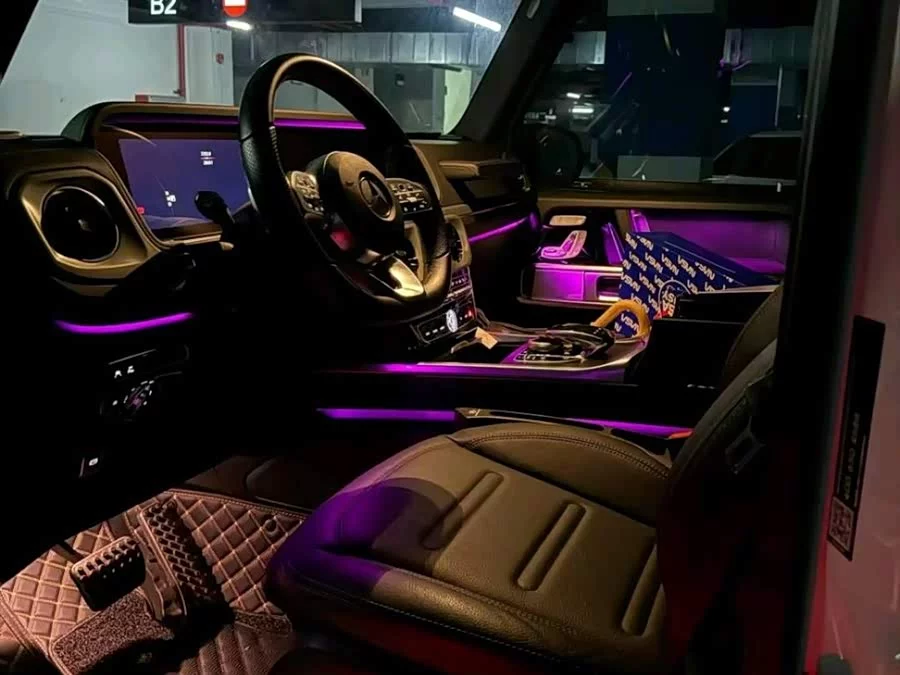 Mercedes Benz G-rated