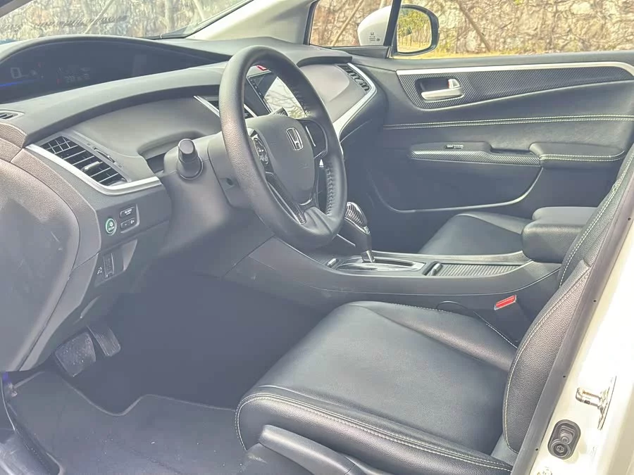 Honda Jade