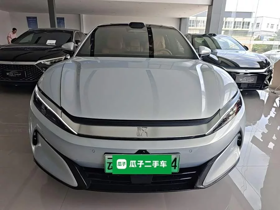 BYD Han L