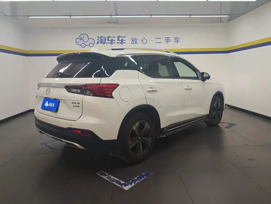 GAC Trumpchi GS4