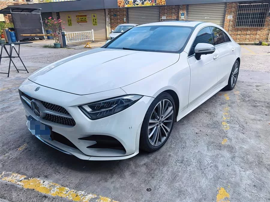 Mercedes Benz CLS