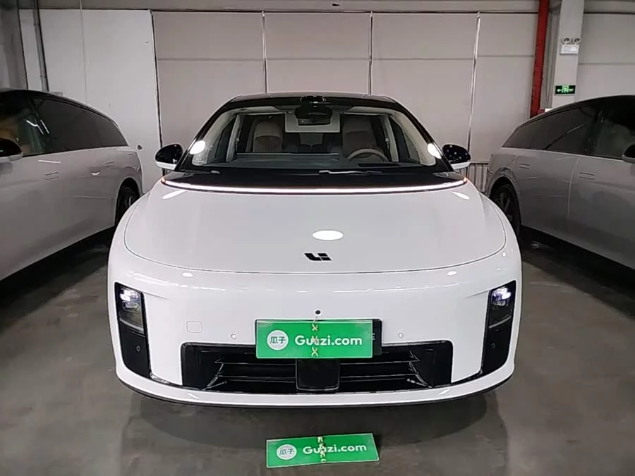 Li Ideal i8