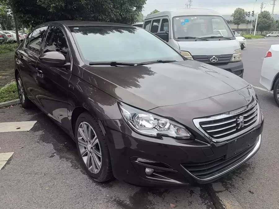 Peugeot 408