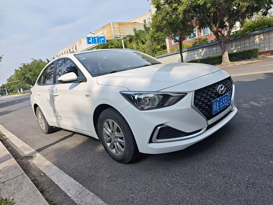 Hyundai Elantra / Celesta