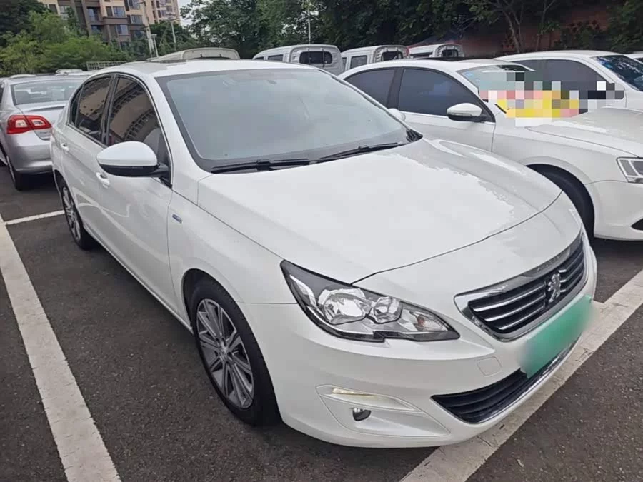 Peugeot 408