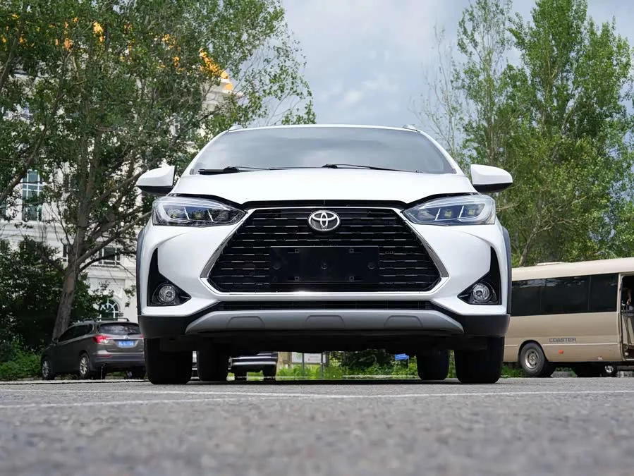 Toyota YARiS L