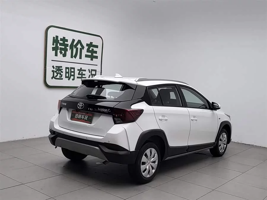 Toyota YARiS L
